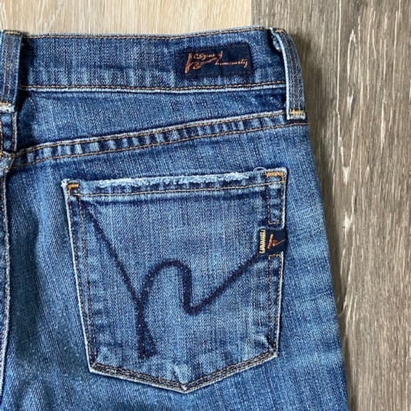 CITIZENS OF HUMANITY Kelly 063 Low Waist Crop Jean - Picture 9 of 11